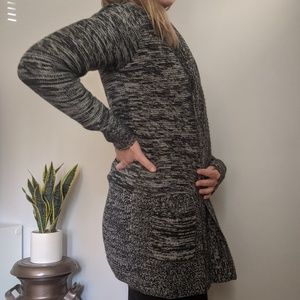 Apt 9 long sweater with pockets